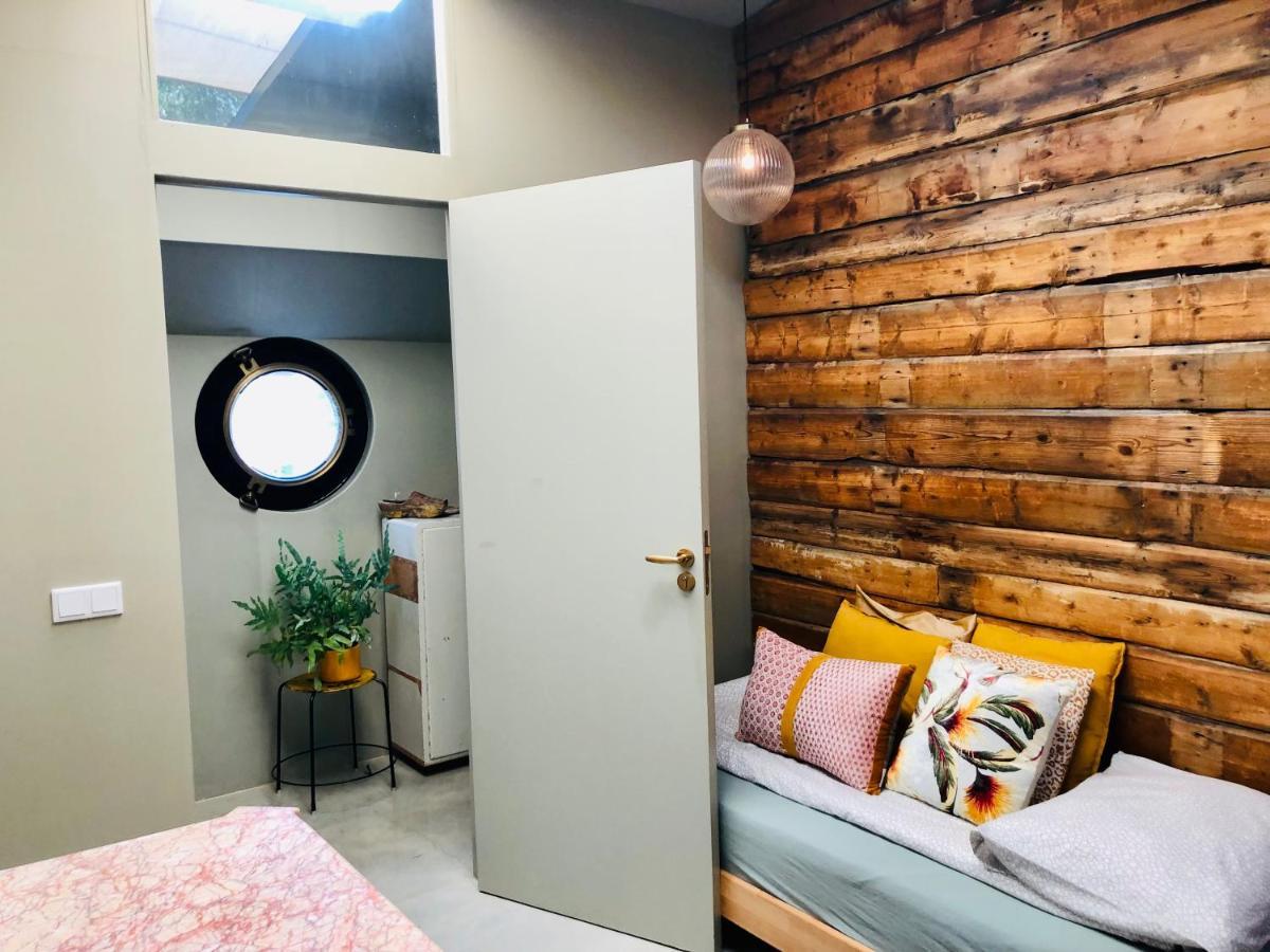 Houseboat Tante Piet Hotel Amsterdam Ngoại thất bức ảnh